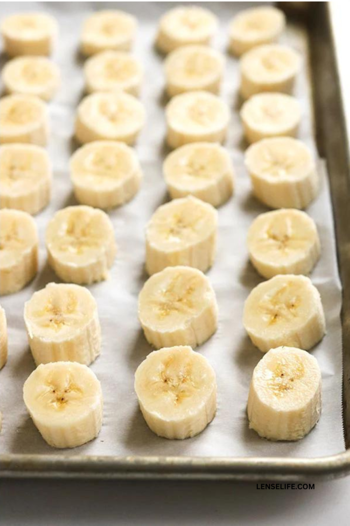 banana slices on a baking tray